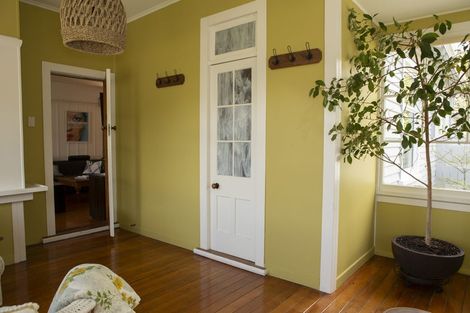 Photo of property in 23 Menzies Street, Sumner, Christchurch, 8081