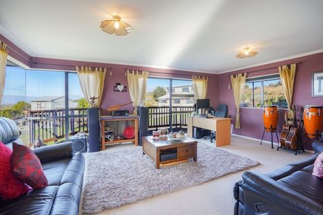 Photo of property in 7 Sunrise Heights, Feilding, 4702