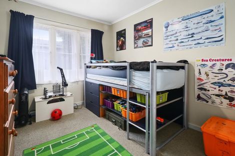 Photo of property in 18 Terry Street, Blockhouse Bay, Auckland, 0600