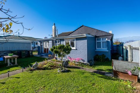 Photo of property in 56 Rhodes Street, Waimate, 7924