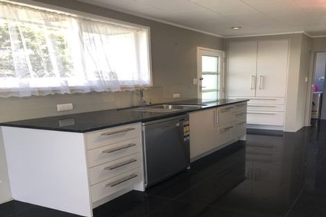 Photo of property in 63 Butterworth Drive, Glendene, Auckland, 0602