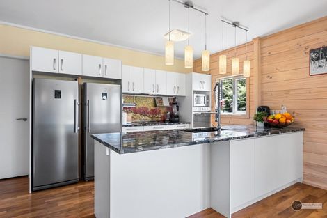 Photo of property in 5 Aran More Place, Belmont, Lower Hutt, 5010