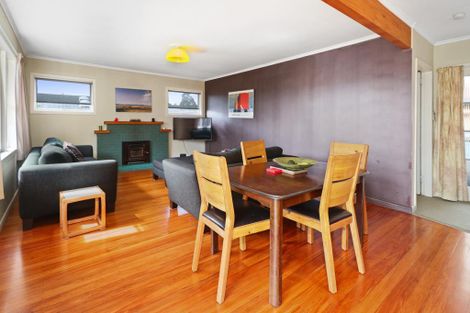 Photo of property in 18 Terry Street, Blockhouse Bay, Auckland, 0600