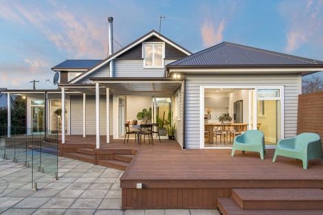 Photo of property in 3 Strowan Road, Strowan, Christchurch, 8052