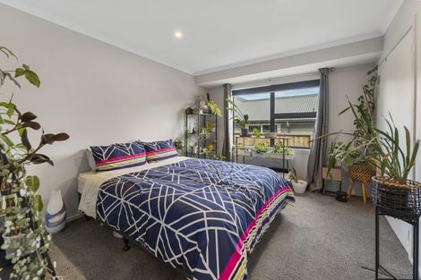 Photo of property in 72 Jack Hanley Drive, Jacks Point, Queenstown, 9371