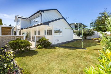 Photo of property in 16 Comeskey Grove, Elderslea, Upper Hutt, 5018