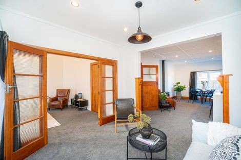 Photo of property in 136 Heretaunga Street, Palmerston North, 4414