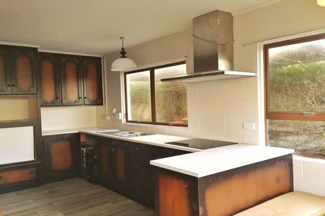 Photo of property in 24 The Esplanade, Eastern Beach, Auckland, 2012