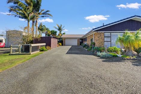 Photo of property in 242 Baylys Coast Road, Dargaville, 0377