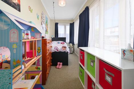 Photo of property in 18 Terry Street, Blockhouse Bay, Auckland, 0600