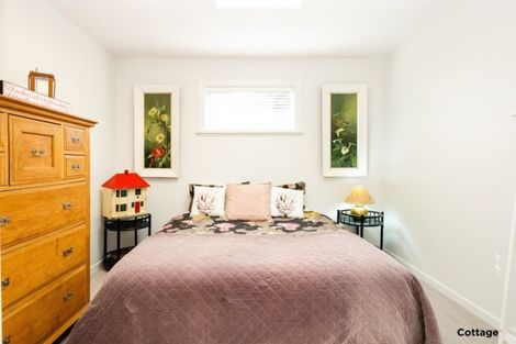 Photo of property in 227 Durham Drive, Havelock North, 4130