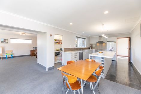 Photo of property in 11 Goya Place, Bishopdale, Christchurch, 8051