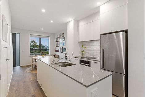 Photo of property in 8 Aveline Place, Glen Innes, Auckland, 1072