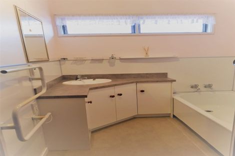 Photo of property in 19 King Street, Hikurangi, 0114