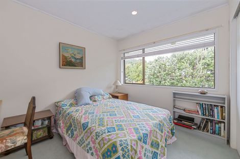 Photo of property in 3 Elgin Place, Red Beach, 0932