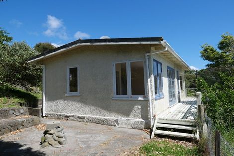 Photo of property in 21 Tiromoana Road, Raumati South, Paraparaumu, 5032