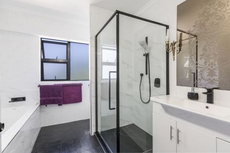 Photo of property in 1/1 Richmond Avenue, Northcote Point, Auckland, 0627