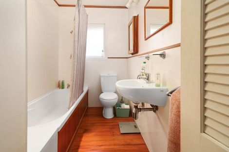 Photo of property in 18 Terry Street, Blockhouse Bay, Auckland, 0600