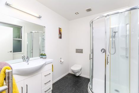 Photo of property in 14 Nursery Place, Westown, New Plymouth, 4310