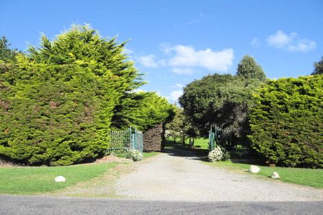 Photo of property in 49 Waitohu Valley Road, Otaki, 5512