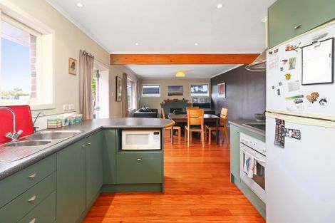 Photo of property in 18 Terry Street, Blockhouse Bay, Auckland, 0600