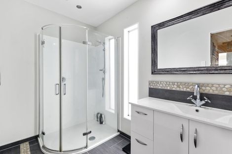 Photo of property in 59 Elizabeth Street, Waikanae, 5036