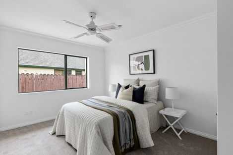 Photo of property in 179 Lakeside Drive, Orewa, 0931