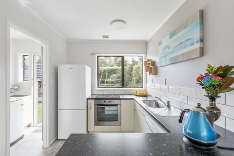 Photo of property in 2/20 Gladys Avenue, Glenfield, Auckland, 0629