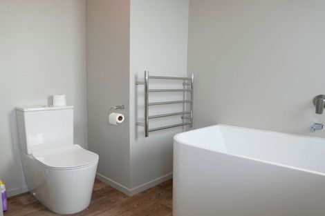 Photo of property in 10 Hapeta Street, Otaki, 5512