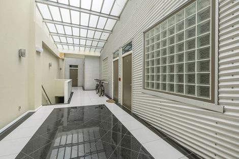 Photo of property in Hb Apartments, 4/3 Holland Street, Te Aro, Wellington, 6011