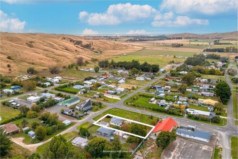 Photo of property in 8 Dundas Street, Porangahau, 4291