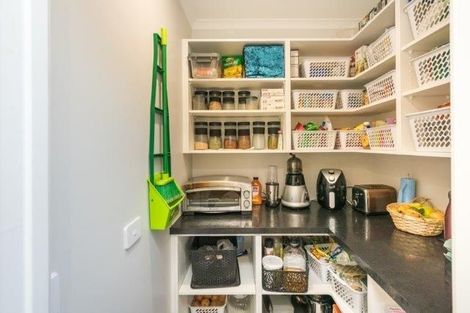 Photo of property in 6 Varsity Heights, Fitzherbert, Palmerston North, 4410