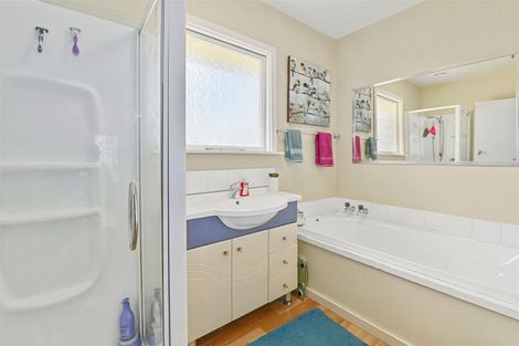 Photo of property in 54 Bethel Crescent, Bishopdale, Christchurch, 8053