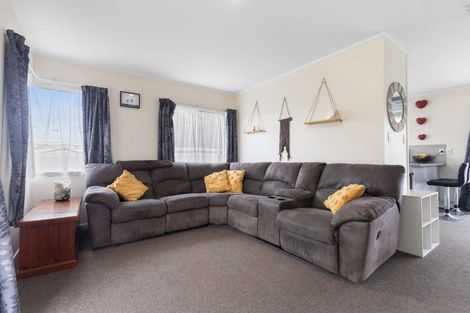 Photo of property in 21 Penney Green, Nawton, Hamilton, 3200