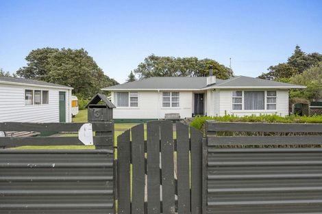 Photo of property in 3-5 Warwick Street, Patea, 4520
