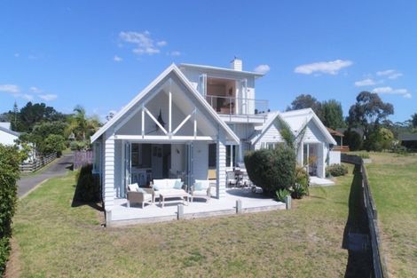 Photo of property in 125 Waimaire Avenue, Matarangi, Whitianga, 3592