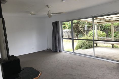 Photo of property in 1/1216 Papamoa Beach Road, Papamoa Beach, Papamoa, 3118