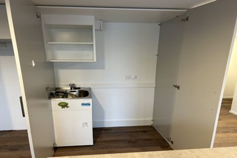 Photo of property in 8 Tableau Place, Totara Vale, Auckland, 0629