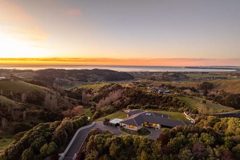 Photo of property in 185 Eskridge Drive, Eskdale, Napier, 4182