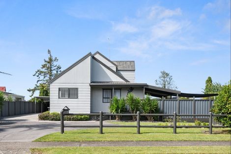 Photo of property in 11 Chapman Place, Fairy Springs, Rotorua, 3015