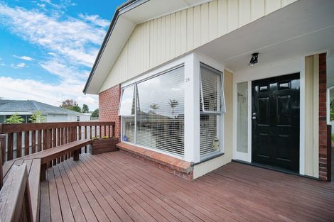 Photo of property in 1/28 Fairdale Place, Birkdale, Auckland, 0626