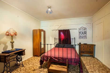 Photo of property in 24 Govett Avenue, Frankleigh Park, New Plymouth, 4310