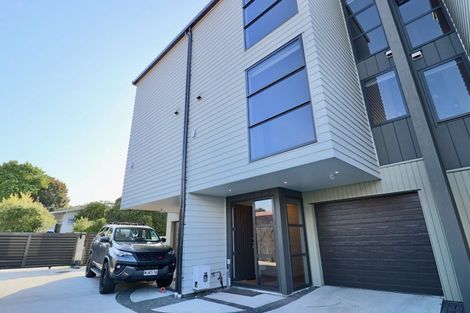 Photo of property in 3c Wilbur Place, Pakuranga Heights, Auckland, 2010