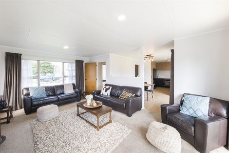 Photo of property in 80 John F Kennedy Drive, Milson, Palmerston North, 4414