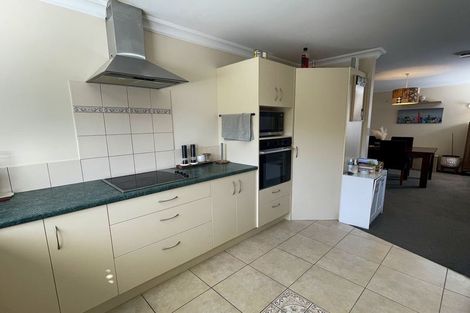 Photo of property in 18 Sarah Place, Papamoa Beach, Papamoa, 3118
