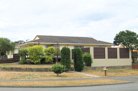 Photo of property in 18 Tacoma Drive, Totara Park, Upper Hutt, 5018