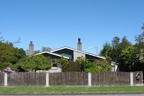 Photo of property in 223 West Belt, Rangiora, 7400