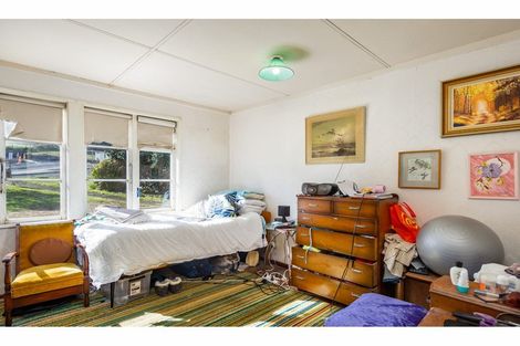 Photo of property in 4 Kallu Crescent, Mount Roskill, Auckland, 1041