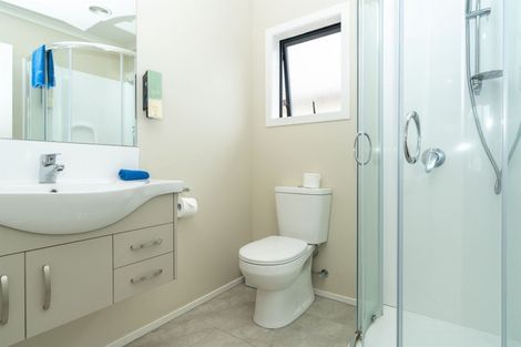 Photo of property in 2/12 Short Street, Claudelands, Hamilton, 3214