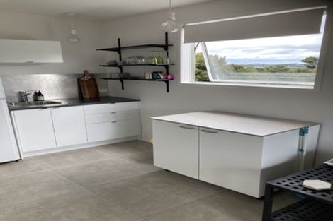 Photo of property in 30 Moir Point Road, Mangawhai Heads, Mangawhai, 0505